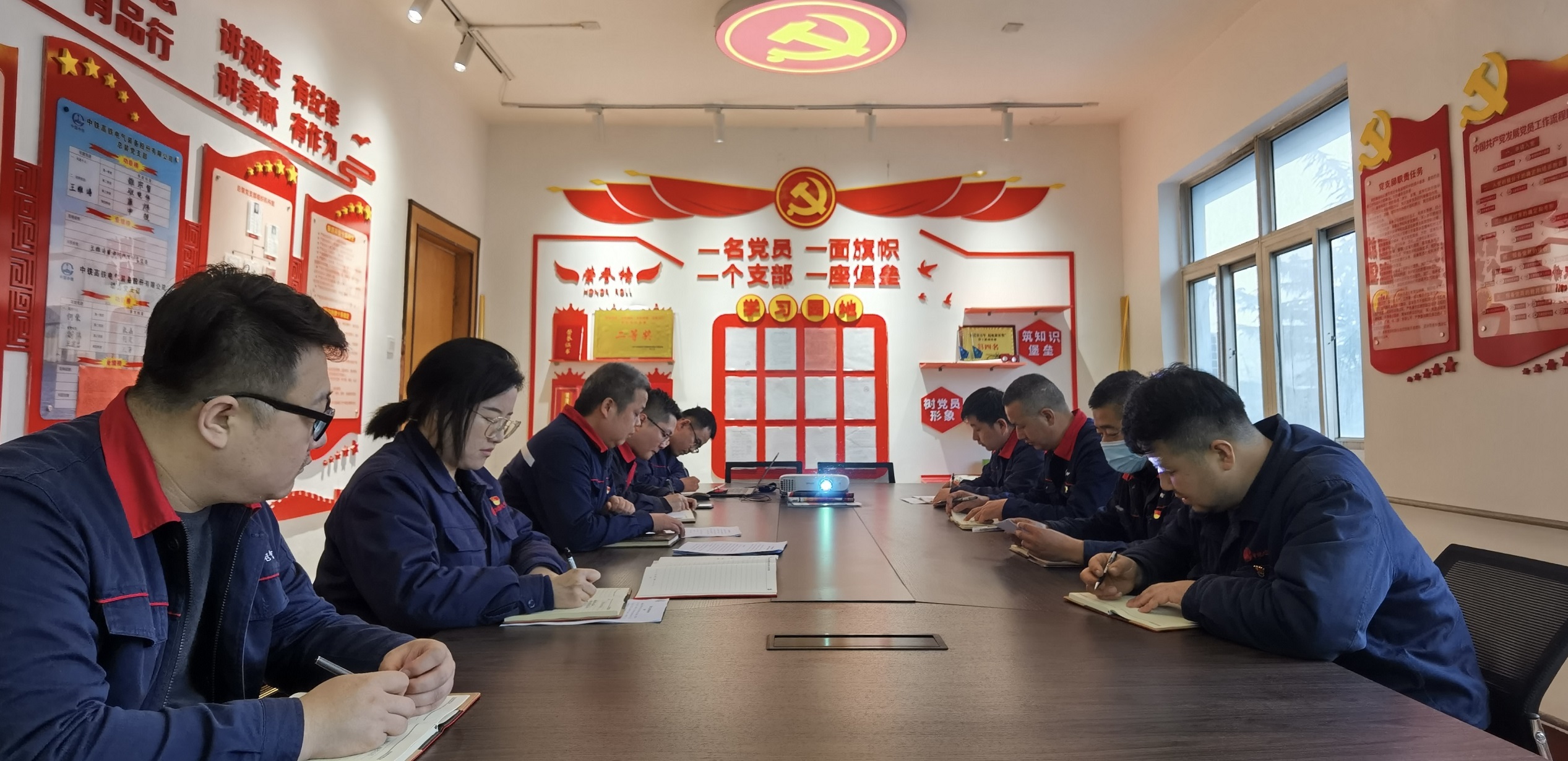 031680519139791782.jpeg 總裝黨支部.jpg